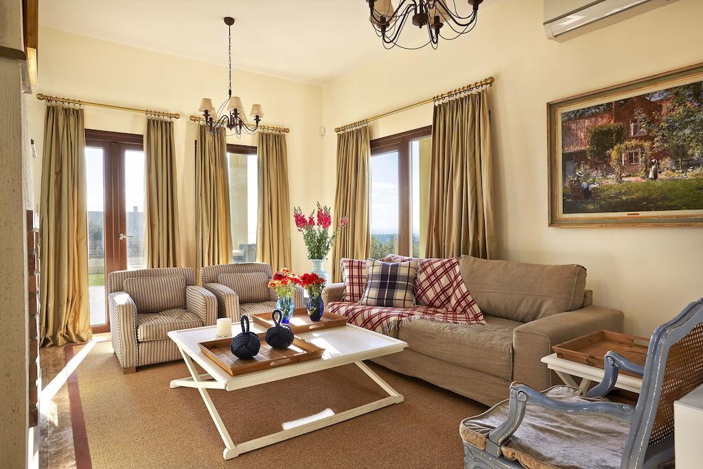 Villa Vikla Pissouri Room photo